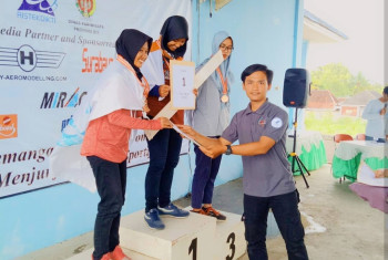 ATLET AEROMODELLING STTA RAIH JUARA KEDUA DALAM IST AKPRIND FLYING CONTEST 2019