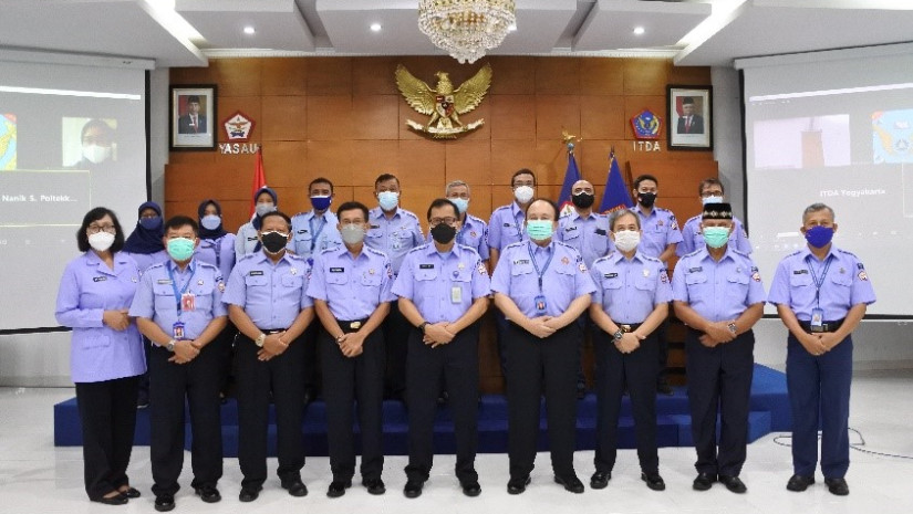 RAPAT KOORDINASI YAYASAN TNI AU ADI UPAYA DENGAN ITD ADISUTJIPTO DAN POLTEKKES ADISUTJIPTO