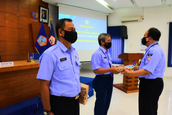 SERAH TERIMA JABATAN WAKIL REKTOR ITDA