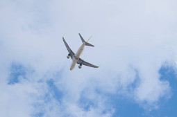 Pesawat Mati Mesin di Udara Ternyata Masih Bisa Dikendalikan