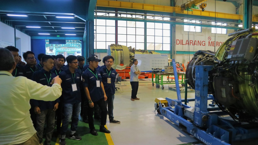 DEPARTEMEN TEKNIK DIRGANTARA STUDY EXCURSIE KE JAKARTA-BANDUNG