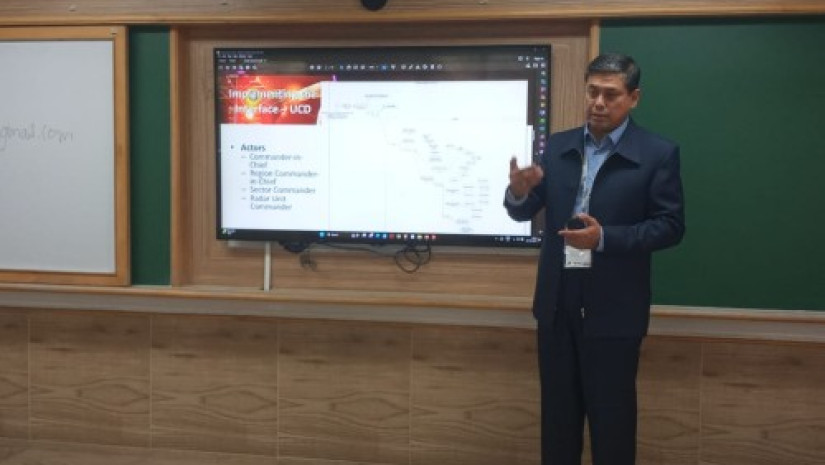 REKTOR ITD ADISUTJIPTO MEMPRESENTASIKAN PENELITIAN BLACK FLIGHT IDENTIFICATION USING MACHINE LEARNING DALAM KONFERENSI INTERNASIONAL ISI'23 DI BANGLORE, INDIA