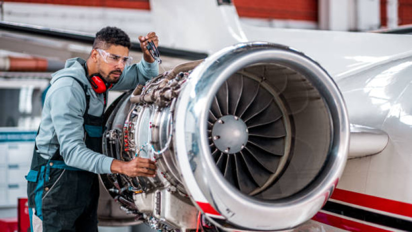 Tugas Aircraft Maintenance Engineer di Kedirgantaraan