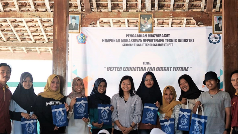 KEGIATAN PENGABDIAN MASYARAKAT DEPARTEMEN TEKNIK INDUSTRI
