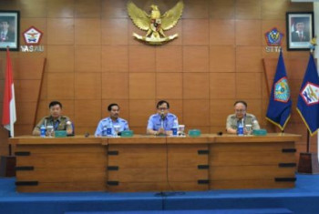 KUNJUNGAN PERTAMA KETUA UMUM YASAU BARU KE STTA