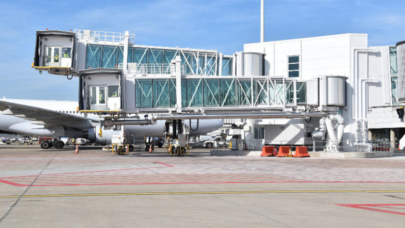 Mengenal Garbarata Pesawat di Bandara