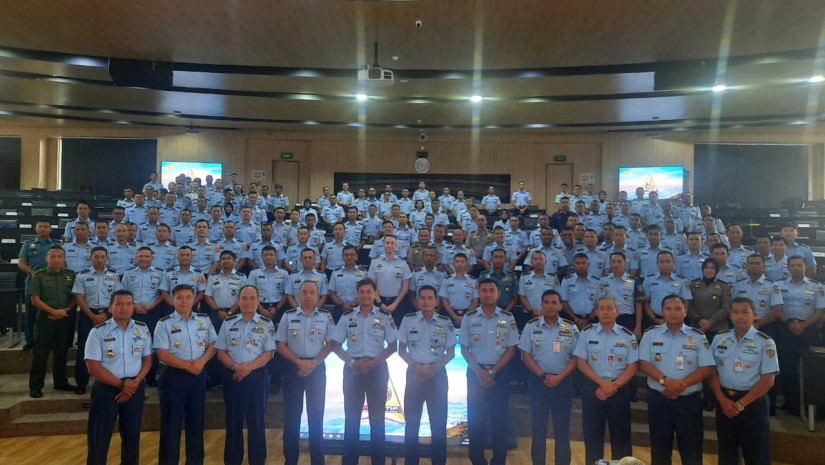 REKTOR ITD ADISUTJIPTO BERIKAN PEMBEKALAN TEMA “IMPLEMENTASI SMART DEFENSE DALAM MENDUKUNG KEAMANAN DAN PERTAHANAN IKN” KEPADA KK-I PASIS SESKOAU A-60 TA 2023