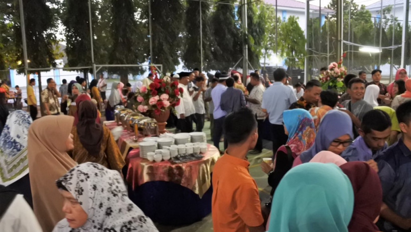 BUKA PUASA BERSAMA KELUARGA BESAR STTA